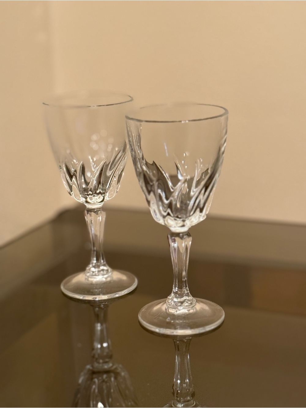 Clear Crystal Stem Wine Glasses - Elegant Clear Glass (Set of 2)